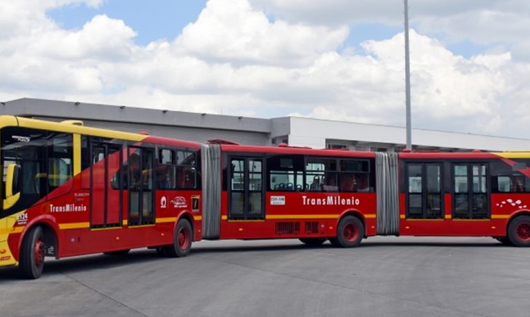 este-ano-cerro-con-800-buses-y-vehiculos-pesados-a-gas-natural-y-en-2019-seran-mas-de-2000 Naturgas