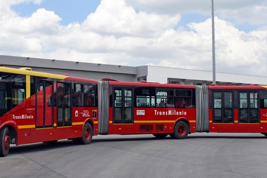 este-ano-cerro-con-800-buses-y-vehiculos-pesados-a-gas-natural-y-en-2019-seran-mas-de-2000 Naturgas