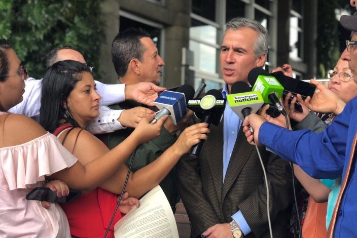 naturgas-firma-memorando-de-entendimiento-para-mejorar-la-calidad-del-aire-en-el-valle-de-aburra Naturgas