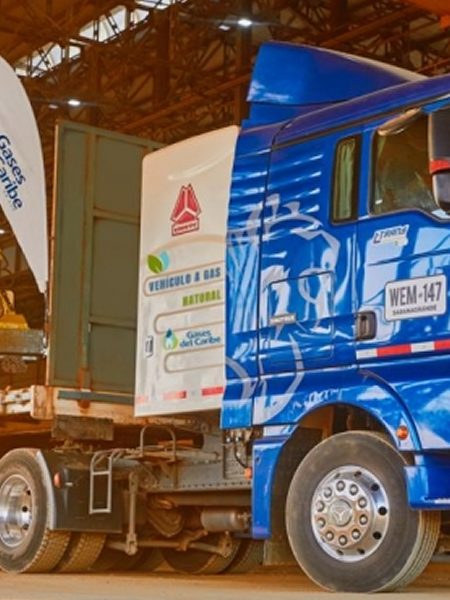 empresas-del-sector-se-unen-para-otorgar-bonos-de-conversion-a-gas-natural-vehicular-para-flotas-corporativas Naturgas