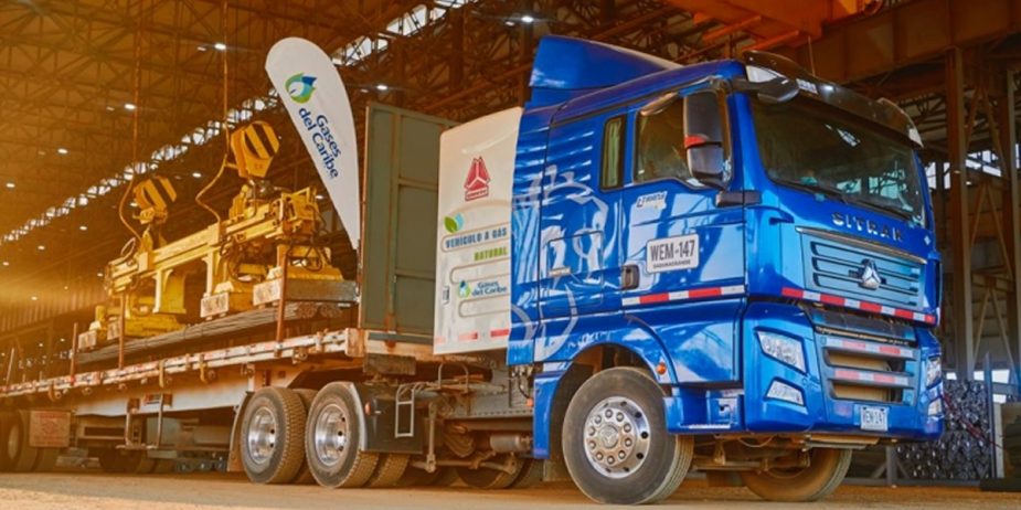 empresas-del-sector-se-unen-para-otorgar-bonos-de-conversion-a-gas-natural-vehicular-para-flotas-corporativas Naturgas