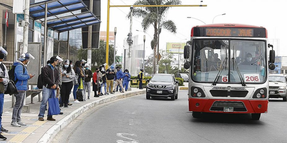 74-buses-del-corredor-rojo Naturgas