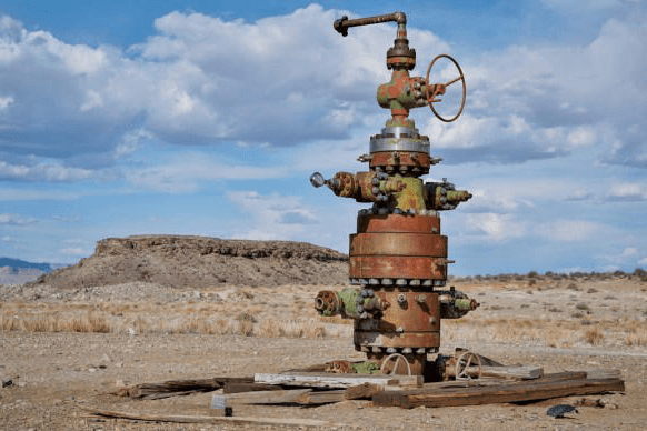 Engineers resurrect dead oil and gas wells in profitable move toward geothermal energy: 'It is a win-win situation'