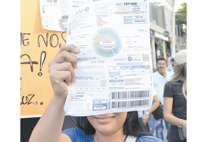 Alivio a usuarios, Gobierno pagará la opción tarifaria