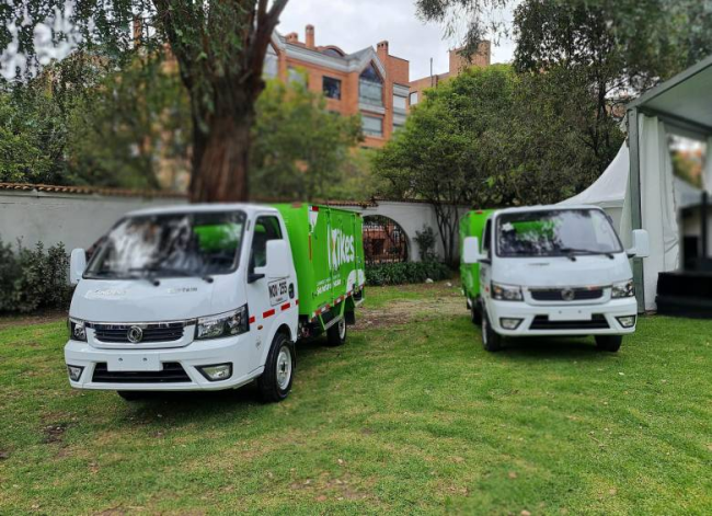 Comenzó a rodar en Colombia la primera flota de 50 camiones livianos a gas natural