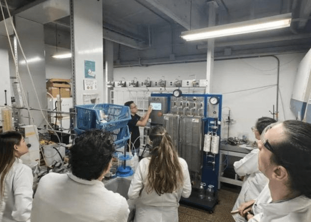 En Medellín crean planta para producir combustibles a partir de hidrógeno y aceites residuales