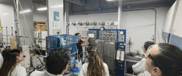 En Medellín crean planta para producir combustibles a partir de hidrógeno y aceites residuales