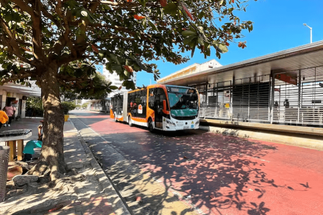Plan piloto para la implementación de buses impulsados por hidrógeno en Cartagena