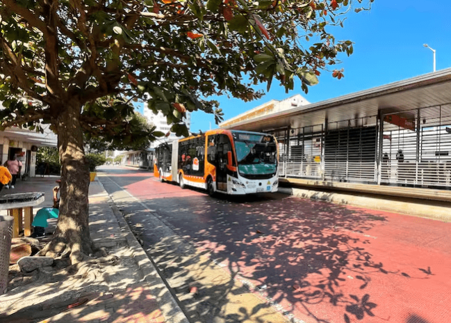 Plan piloto para la implementación de buses impulsados por hidrógeno en Cartagena