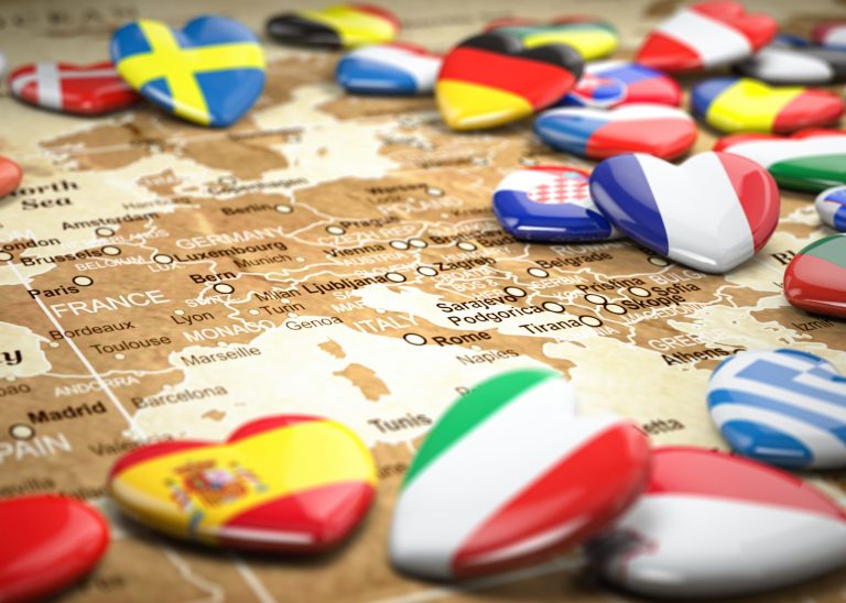 Catar busca elevar la producción de gas y dice que Europa necesitará más GNL