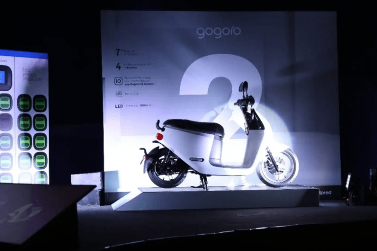 Avance sostenible: el intercambio de baterías que revoluciona la movilidad en Colombia