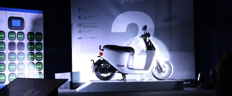 Avance sostenible: el intercambio de baterías que revoluciona la movilidad en Colombia