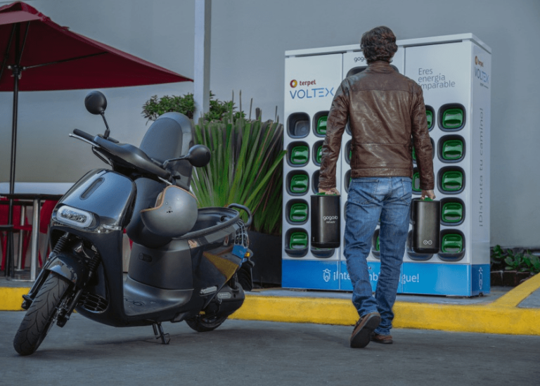 TERPEL IMPLEMENTA INTERCAMBIO DE BATERÍAS EN MOTOS ELÉCTRICAS