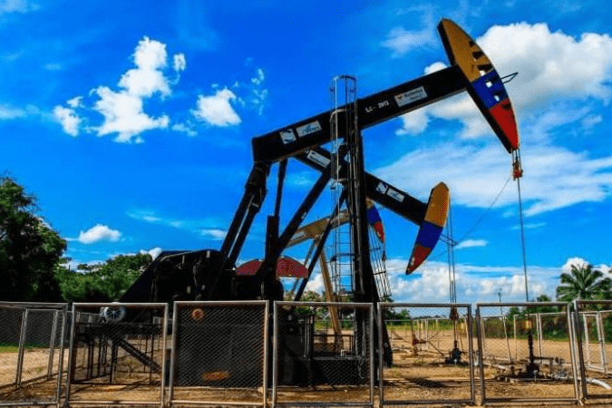 El consumo de petróleo, gas y carbón seguirá siendo elevado en el mundo, lo que pone en duda la transición energética