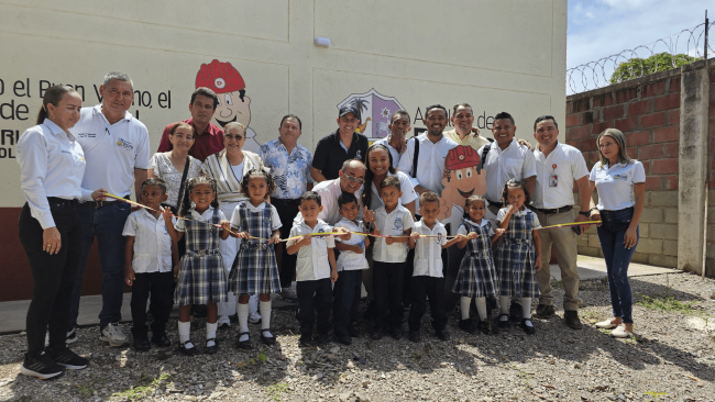 Drummond entregó Jardín Infantil ’18 de Febrero’ en Bosconia Drummond entregó Jardín Infantil ’18 de Febrero’ en Bosconia