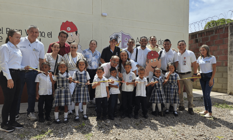 Drummond entregó Jardín Infantil ’18 de Febrero’ en Bosconia Drummond entregó Jardín Infantil ’18 de Febrero’ en Bosconia