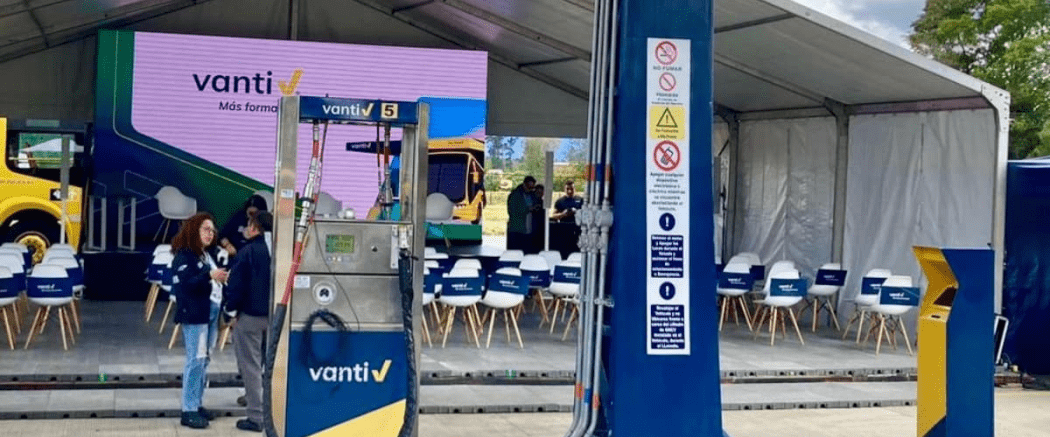 Inauguran estación de gas para buses del componente zonal de TransMilenio