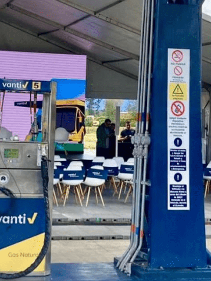 Inauguran estación de gas para buses del componente zonal de TransMilenio