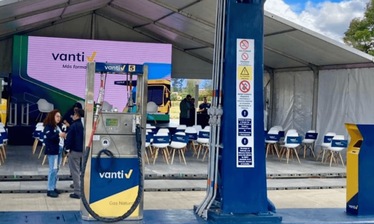 Inauguran estación de gas para buses del componente zonal de TransMilenio Inauguran estación de gas para buses del componente zonal de TransMilenio