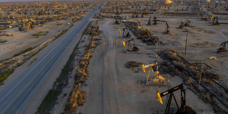 S&P 500 Gains and Losses Today: Oil Stocks Surge Amid Global Tensions, Summer Demand