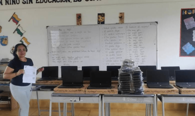 Fiduprevisora y Hocol entregan dotaciones por $7.800 millones a escuelas antioqueñas en obras por impuestos Fiduprevisora y Hocol entregan dotaciones por $7.800 millones a escuelas antioqueñas en obras por impuestos