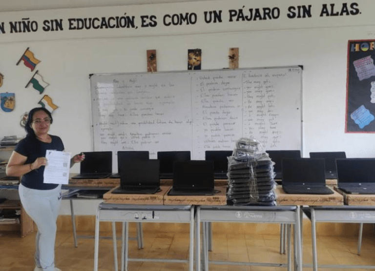 Fiduprevisora y Hocol entregan dotaciones por $7.800 millones a escuelas antioqueñas en obras por impuestos