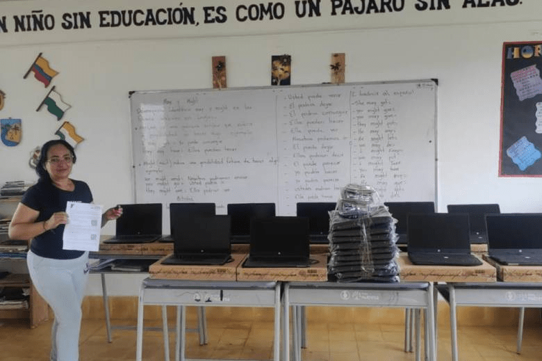 Fiduprevisora y Hocol entregan dotaciones por $7.800 millones a escuelas antioqueñas en obras por impuestos Fiduprevisora y Hocol entregan dotaciones por $7.800 millones a escuelas antioqueñas en obras por impuestos