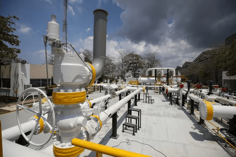 El ministro de Minas aseguró que es imposible técnicamente importar gas desde Venezuela El ministro de Minas aseguró que es imposible técnicamente importar gas desde Venezuela