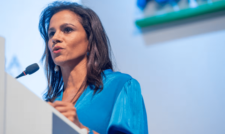 “Nos jugamos la transición energética”: Luz Stella Murgas, presidenta de Naturgas “Nos jugamos la transición energética”: Luz Stella Murgas, presidenta de Naturgas