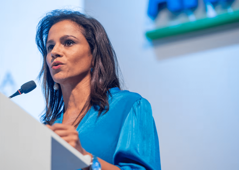 “Nos jugamos la transición energética”: Luz Stella Murgas, presidenta de Naturgas