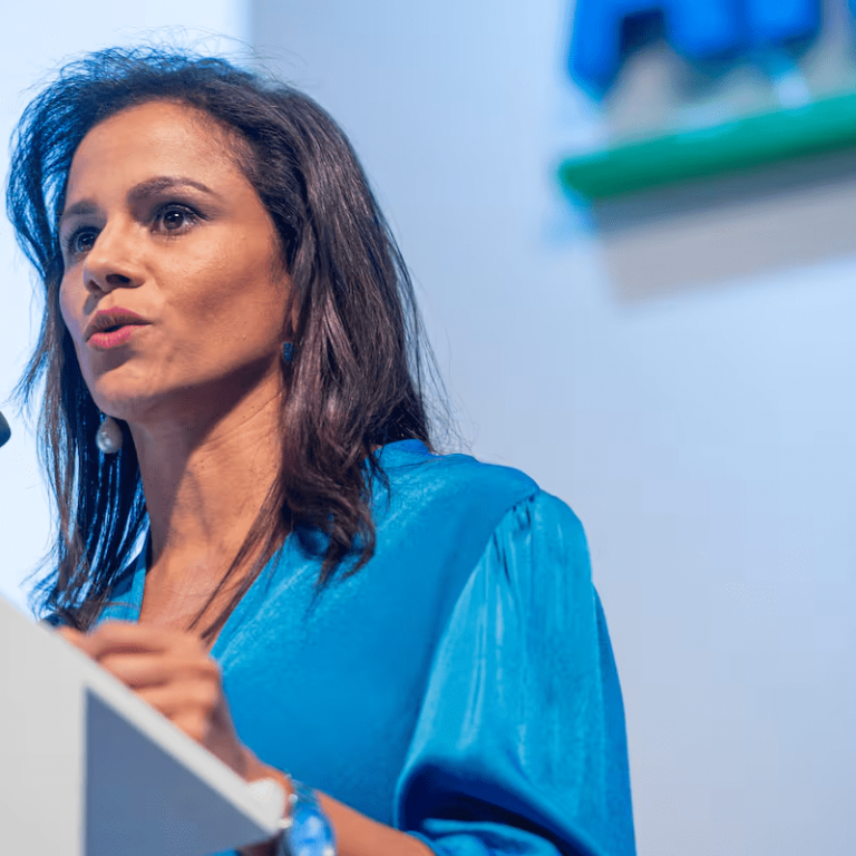 “Nos jugamos la transición energética”: Luz Stella Murgas, presidenta de Naturgas