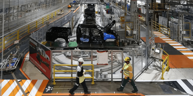 Sectores ganadores y perdedores: cuáles van a terminar el año con crecimiento y cuáles deberán esperar a 2025