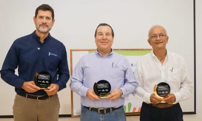 AIW6FY2CQBAFHF7Y6NFLXKKLWY