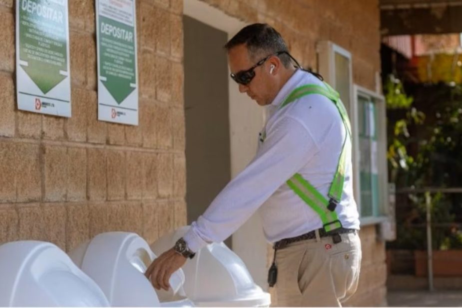 K3N63F3VPNBU7L4XA3DU4LKWGE