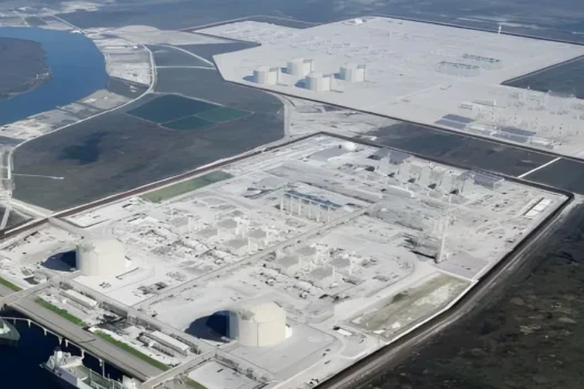 El-suministro-de-GNL-y-diversificacion-energetica-de-Grecia-624×351