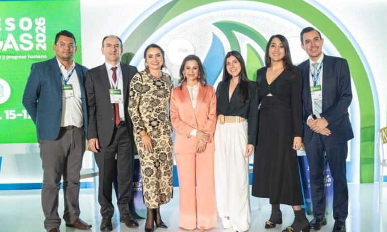 Foro-Regulatorio-Internacional-organizado-por-la-Asociacion-Colombiana-de-Gas-Natural-Naturgas-1024×597