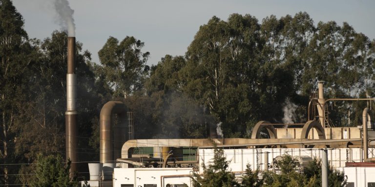 concepto-de-contaminacion-de-las-emisiones-de-la-fabrica