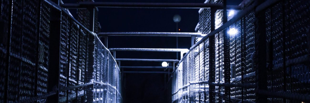 tunel-iluminado-vacio