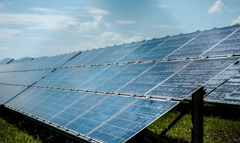 energy-sun-panel-station