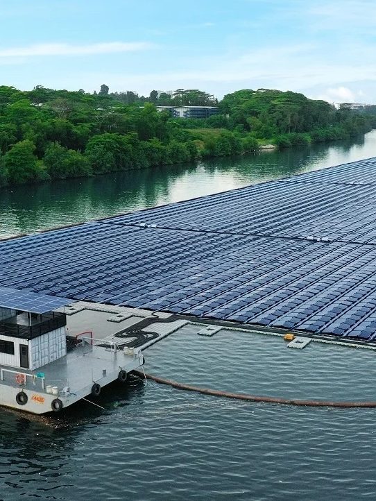 Solar-embalse-Indonesia-Sunseap