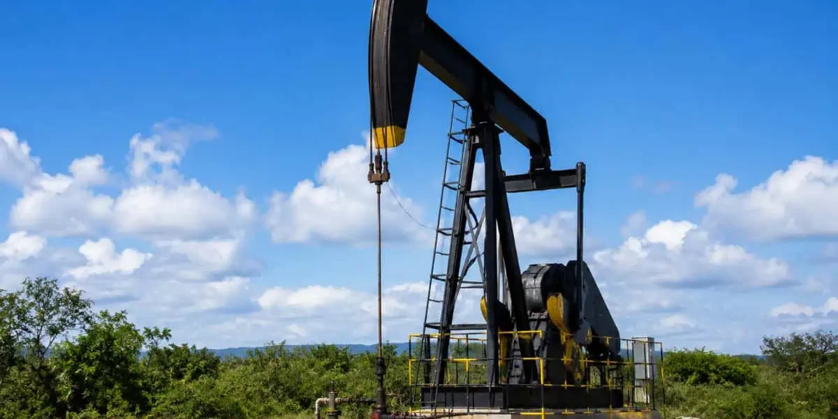 Produccion-de-petroleo-y-gas.-Imagen_-Generada-con-AI-Chat-GPT