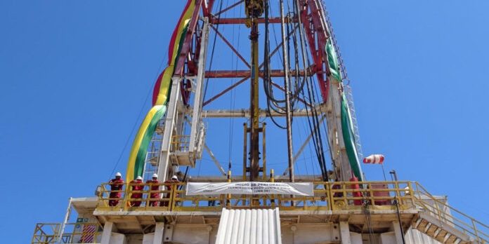 Bolivia inicia perforación de pozo de gas natural con inversión de 6,4 millones de dólares